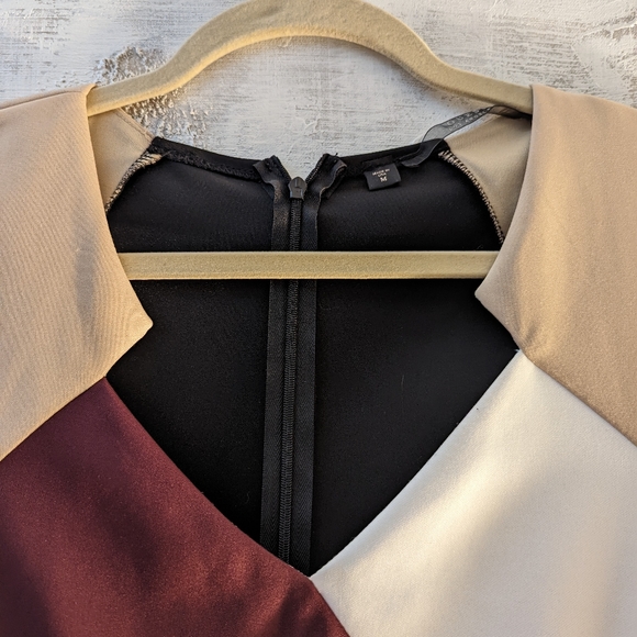 Guess Women's MED Dress - Picture 3 of 4